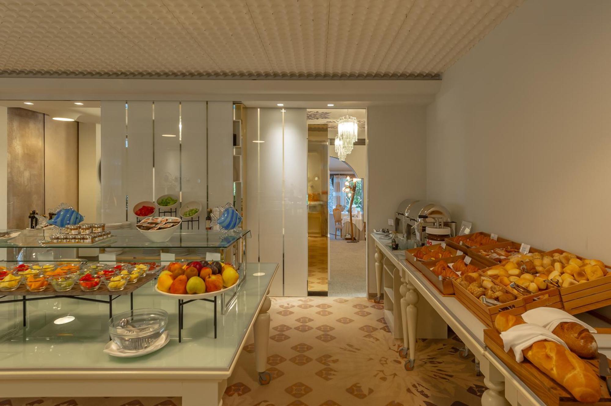 Olivi Hotel & Natural Spa Sirmione Exterior photo