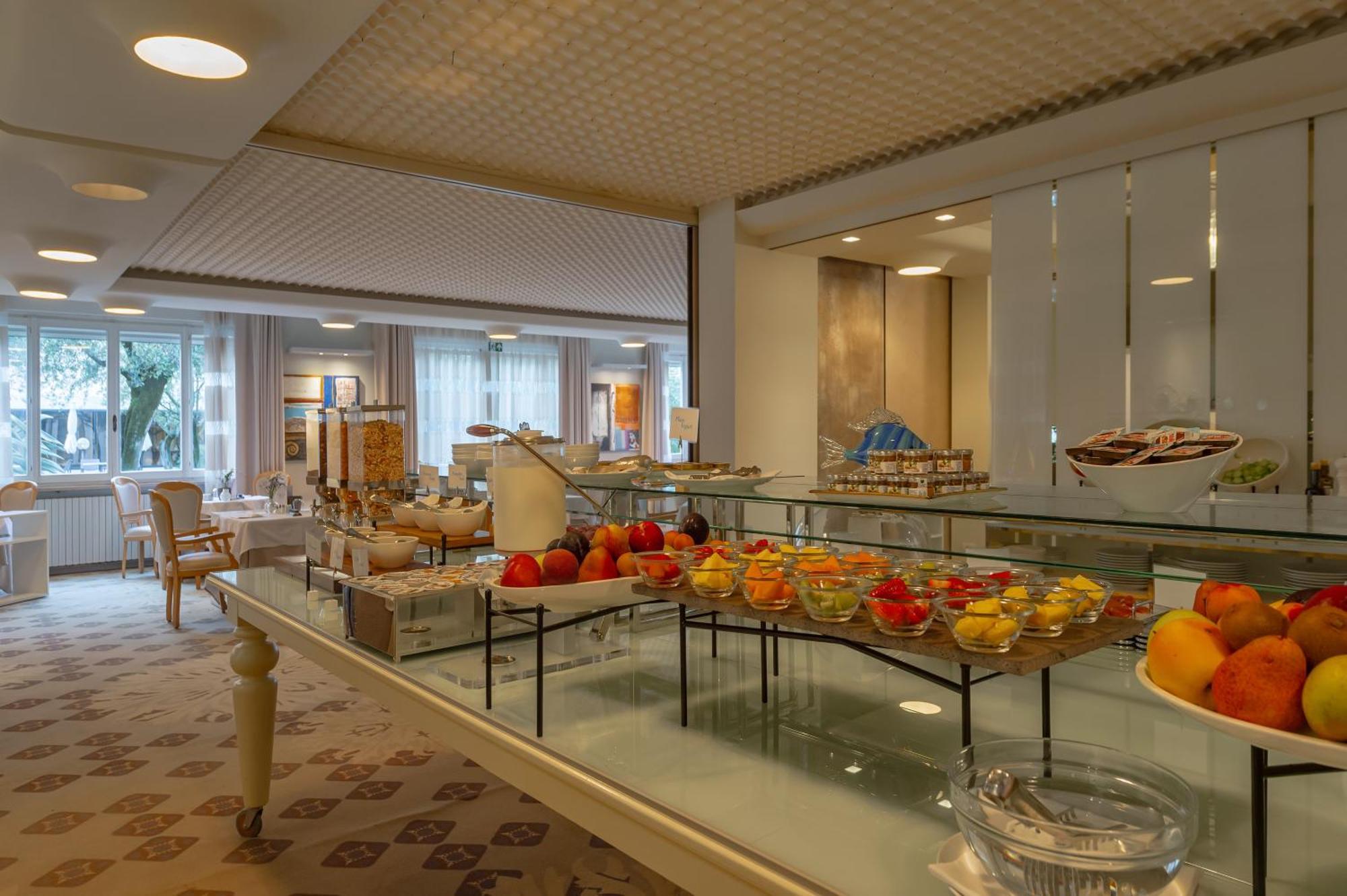 Olivi Hotel & Natural Spa Sirmione Exterior photo