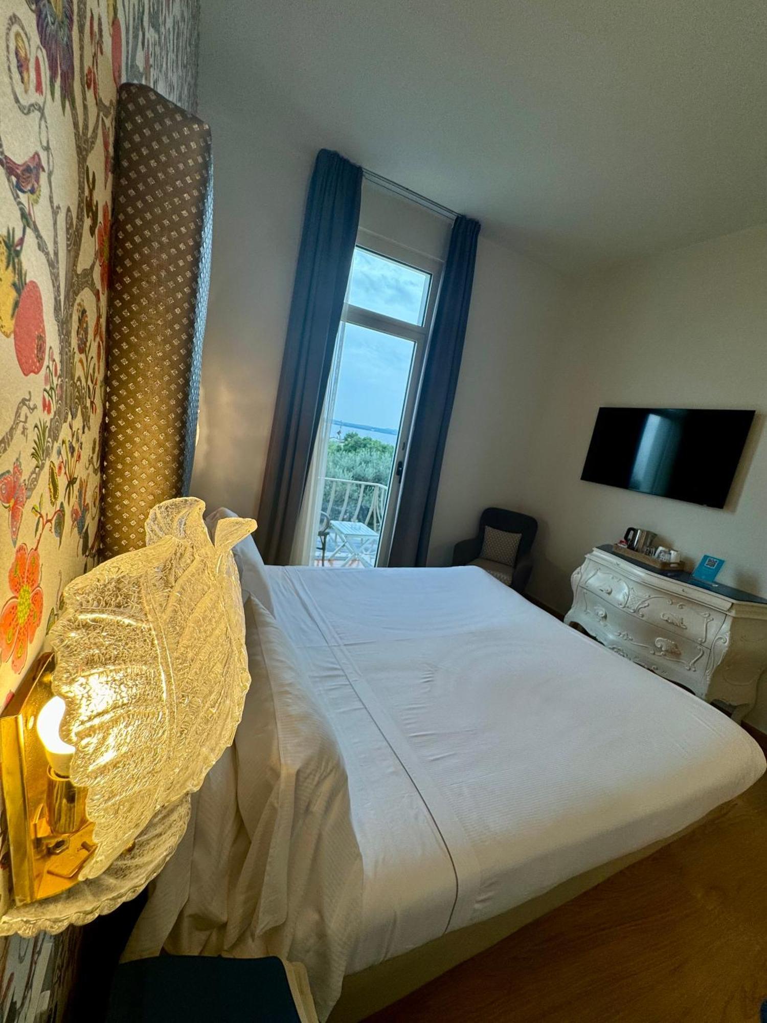 Olivi Hotel & Natural Spa Sirmione Exterior photo